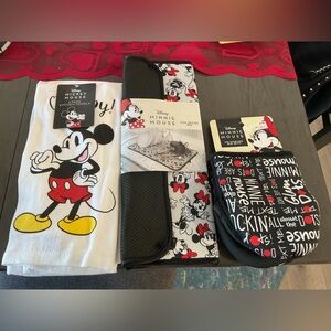 Disney Mickey and Minnie Mouse Kitchen Set - Red, Black, White